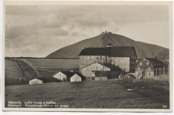VERKAUFT !!!   AK Foto Wiesenbaude mit Schneekoppe Luční bouda Krkonoše b. Špindlerův Mlýn Spindlermühle Tschechien 1933