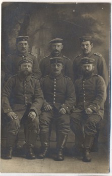 VERKAUFT !!!   AK Foto Gruppenbild 6 Soldaten 1. WK Weltkrieg 1915
