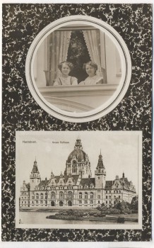AK Foto Hannover Neues Rathaus 2 Frauen aus Fenster schauend 1910