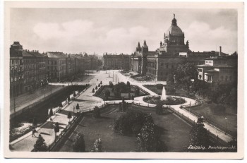AK Foto Leipzig Reichsgericht mit Straßenzug 1935
