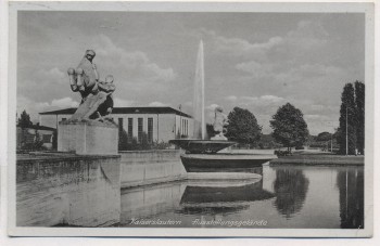 AK Kaiserslautern Ausstellungsgelände mit Brunnen Feldpost 1942