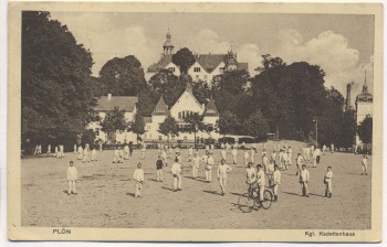 AK Plön Kgl. Kadettenhaus viele Kadetten Kinder 1914 RAR
