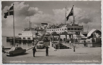 AK Foto Großenbrode Kai Autos verlassen Hochseefähre Theodor Heuss 1960
