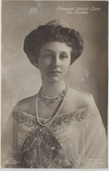 VERKAUFT !!!   AK Foto Prinzessin Victoria Luise von Preußen 1910
