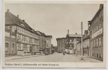 VERKAUFT !!!   AK Grabow (Meckl) Elde Mühlenstraße mit Hotel Kronprinz 1940