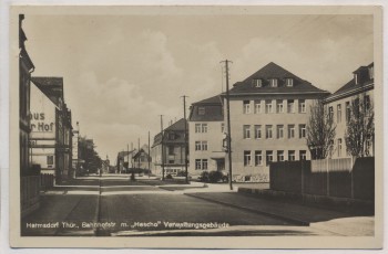 AK Foto Hermsdorf Thüringen Bahnhofstraße mit Hescho Verwaltungsgebäude 1940
