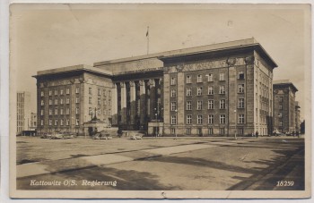 AK Foto Kattowitz Regierung mit Autos Schlesien Katowice Polen Feldpost 1940
