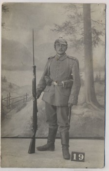 AK Foto Soldat mit Pickelhaube Bajonett Gewehr Gürteltasche Stetten am kalten Markt Feldpost 1914