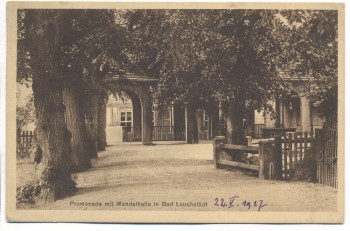 VERKAUFT !!!   AK Bad Lauchstädt Promenade mit Wandelhalle 1927