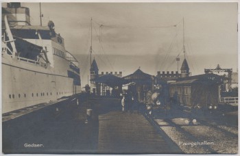 AK Foto Gedser Faergehallen Fähre mit Zug Gleis Dänemark 1930 RAR