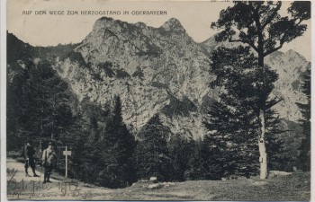 AK Kochel am See Auf dem Weg zum Herzogstand 2 Wanderer 1912