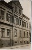 AK Foto Leipzig Lindenau Hausansicht mit Frau 1911