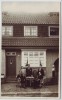 AK Foto Chemnitz Hausansicht mit Menschen 1920