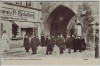 AK Jena Kurrende bei Straßensingen Bäckerei Eychelberg Johannistor Studentika 1910