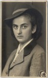 AK Foto RAD-Maid in Uniform mit Hut und Hakenkreuz 1940 RAR