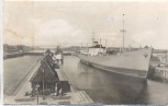 AK Kiel-Holtenau Schleuse mit Schiff Sarek 1961
