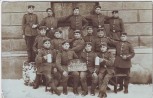 AK Foto Friedberg Gruppenfoto Soldaten Friedberger Blume bei Augsburg Feldpost 1915