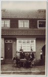 AK Foto Chemnitz Hausansicht mit Menschen 1920
