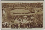 AK Berlin Sommerblumen am Funkturm viele Menschen 1944