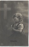 AK Foto Glaube Kind betend mit Kreuz 1919