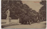 AK Berlin Siegesallee mit Denkmal und Menschen Soldatenkarte 1910