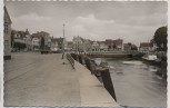 VERKAUFT !!!   AK Foto Husum Nordsee Am Innenhafen Autos 1960
