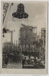 AK Foto Werk Böhlen Braunkohle-Benzin A.G. Richtfest am 26.10. viele Fahnen Menschen 1935 RAR