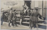 VERKAUFT !!!   AK Foto Original Aufnahme vom feindlichen Kriegsschauplatz Untersuchung der Pässe eines Photographen auf einer Eisenbahnstation Soldaten mit Gewehr 1. WK Verlag Gustav Liersch 1915